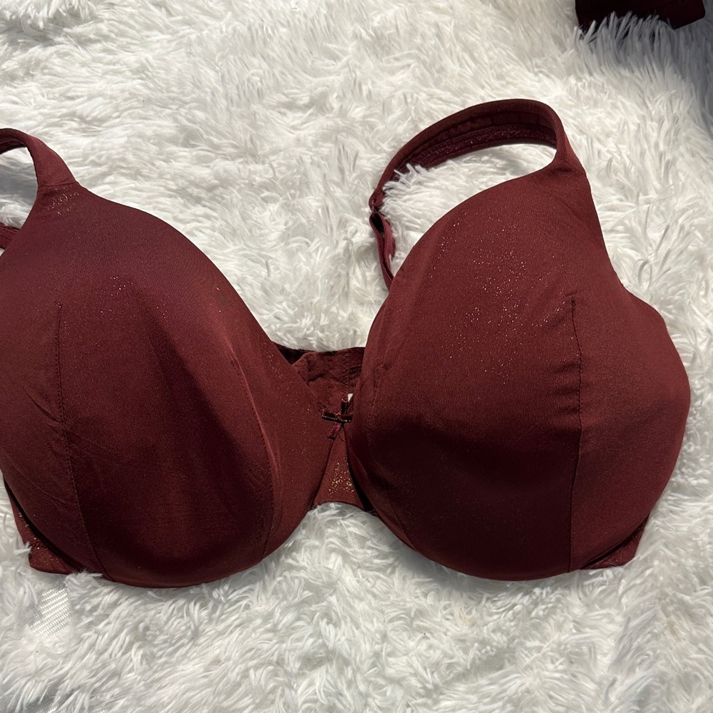 Elegant Burgundy with gold flecks Lane Bryant Bra 40DDD.
